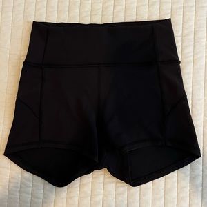 Lululemon Wunder Train High Rise Short 2.5”